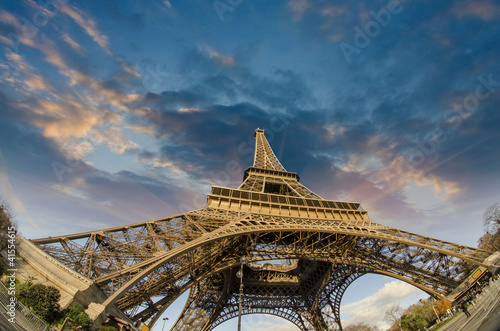 Colors of Eiffel Tower in Paris © jovannig