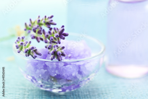 Lavender salt with aromatherapy oil