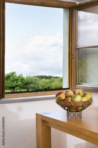 Äpfel auf  dem Tisch