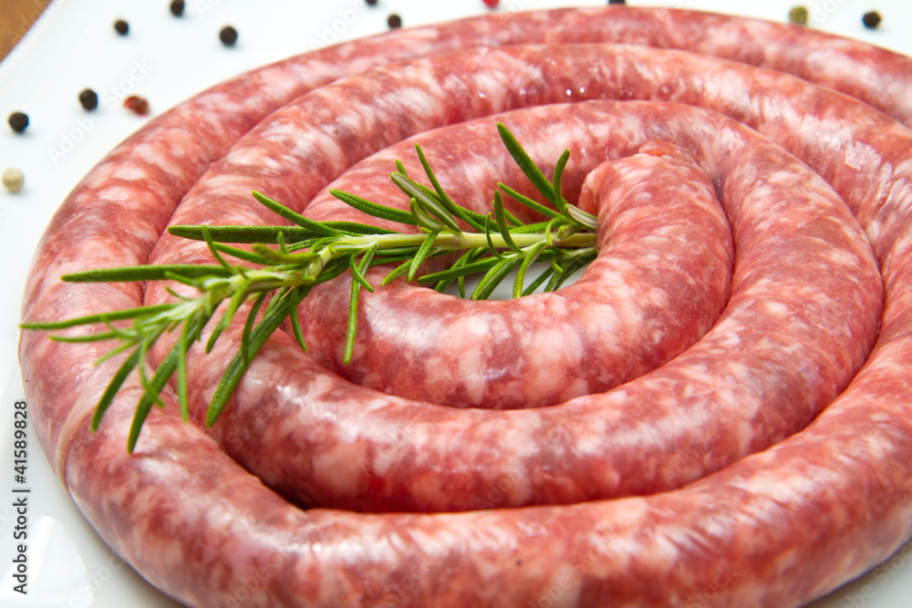salsiccia con rosmarino e pepe in grani salsiccia con rosmarino e pepe in grani