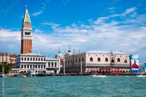Fotografie, Obraz San Marco belfry and dodge's palace at venezia - italy