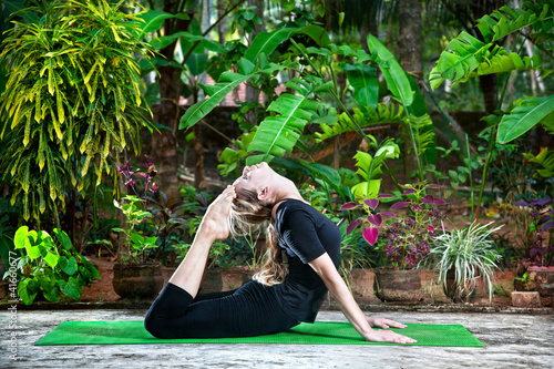 Fotografia Yoga in the garden