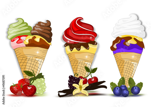 Eis, Eistüte mit Früchten