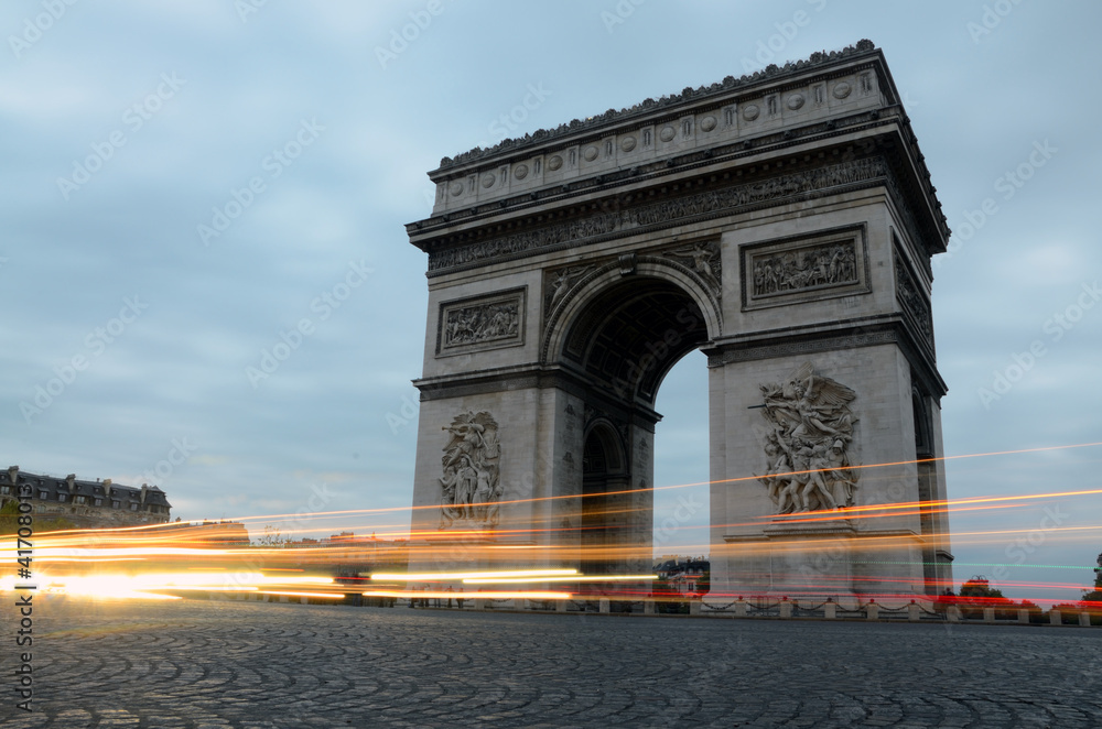 Arc de Triomphe - trailing lights Arc de Triomphe - trailing lights