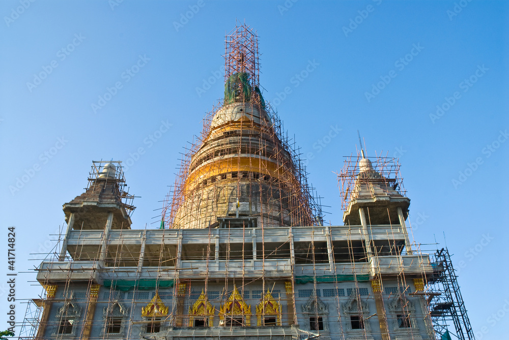The pagoda is under construction.