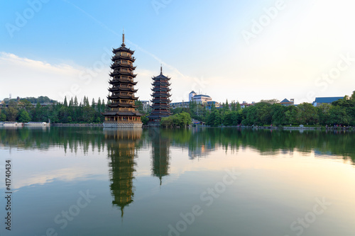 twin pagodas in banyan lake