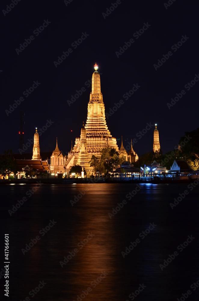 Fototapeta premium Wat Arun Thailand