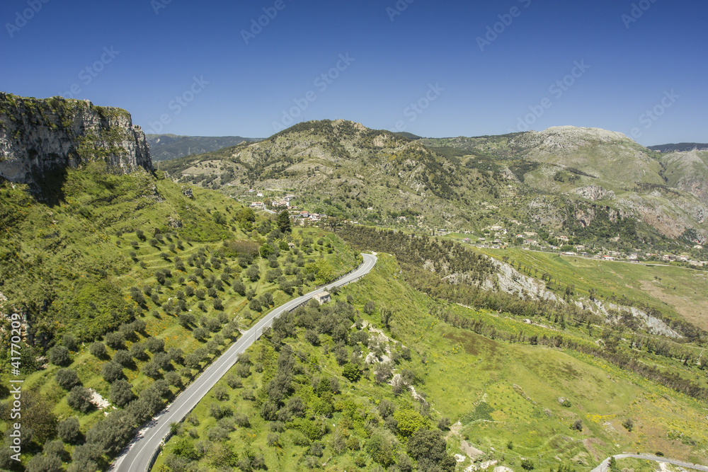 Panorama con strada