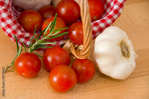 Tomaten und Knoblauch