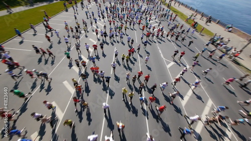 HD - City marathon. Top view