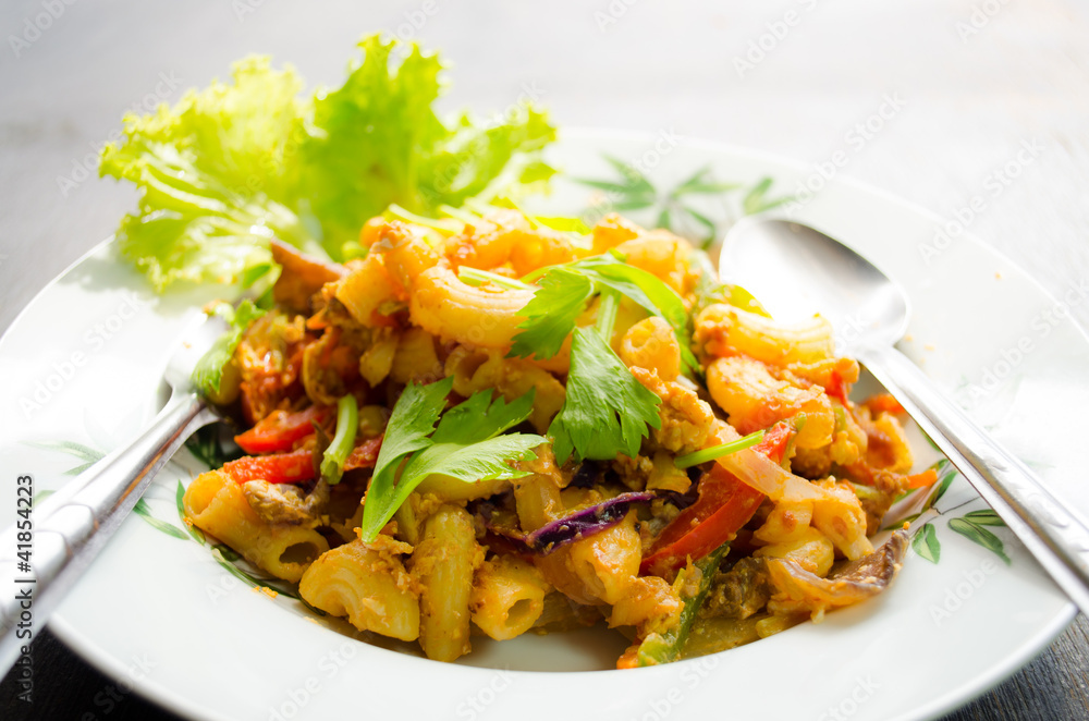 fried macaroni with pork chicken and vegetable fried macaroni with pork chicken and vegetable