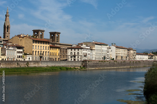 Florence - buildings along the Arno River © wjarek