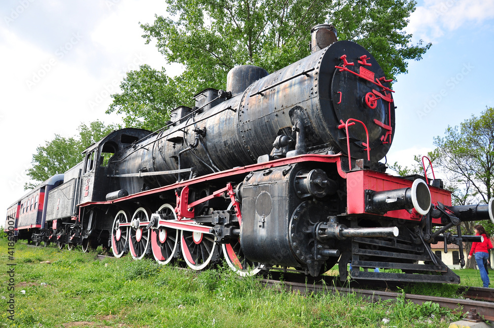 Fototapeta premium red and black train