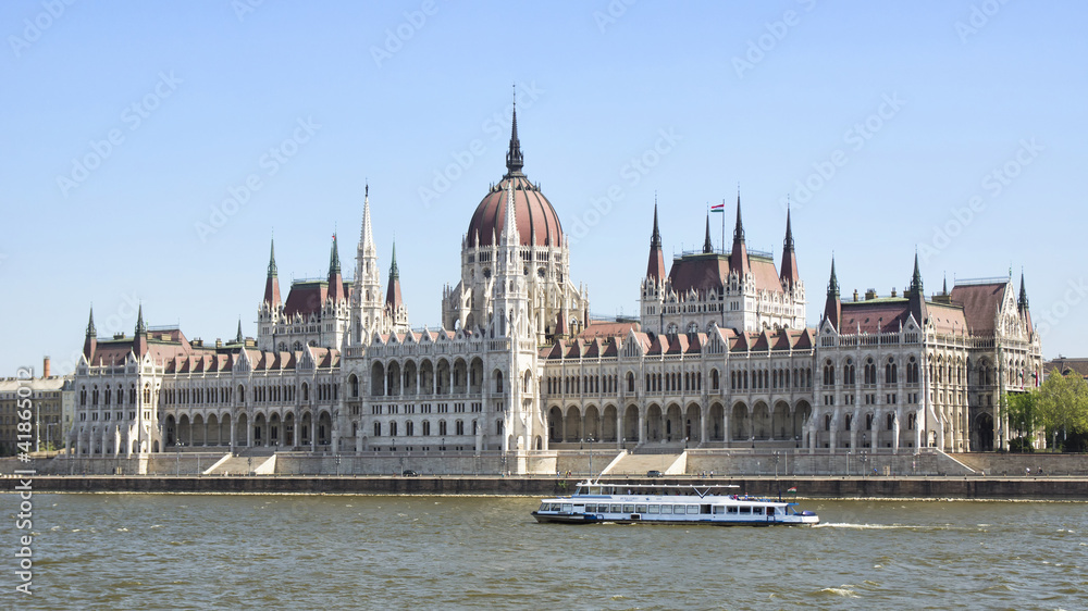 budapest parliament