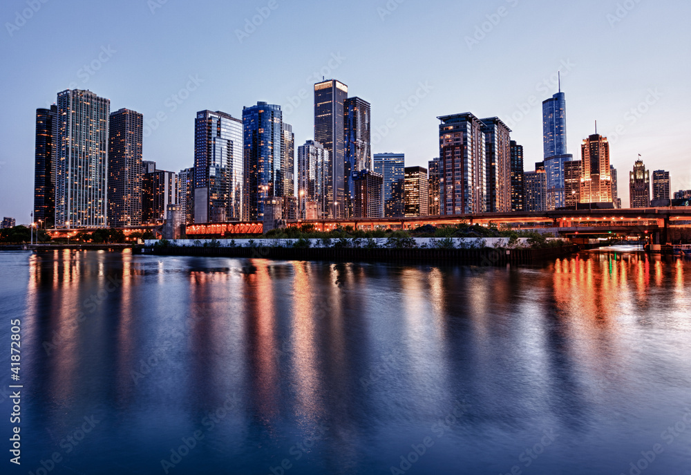 Obraz premium Zachód słońca nad Chicago