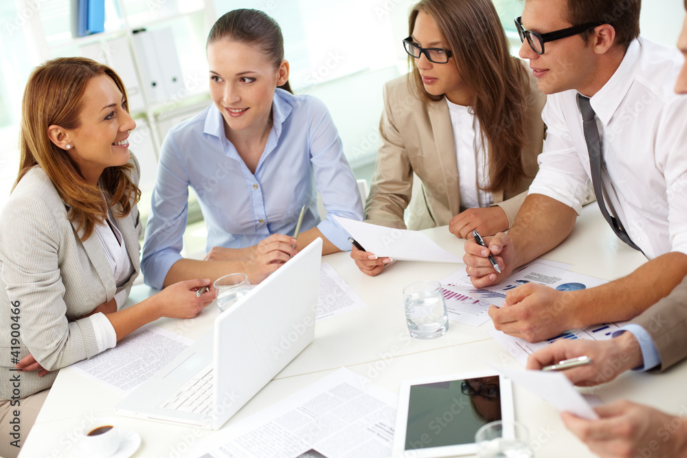 Fototapeta premium Debating