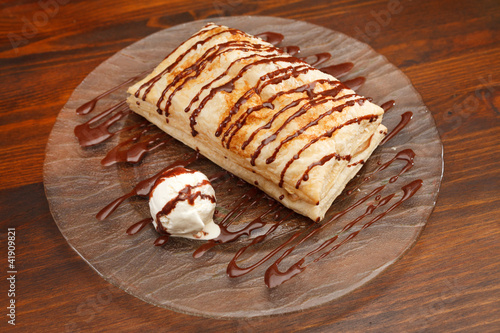 puff pastry with ice cream
