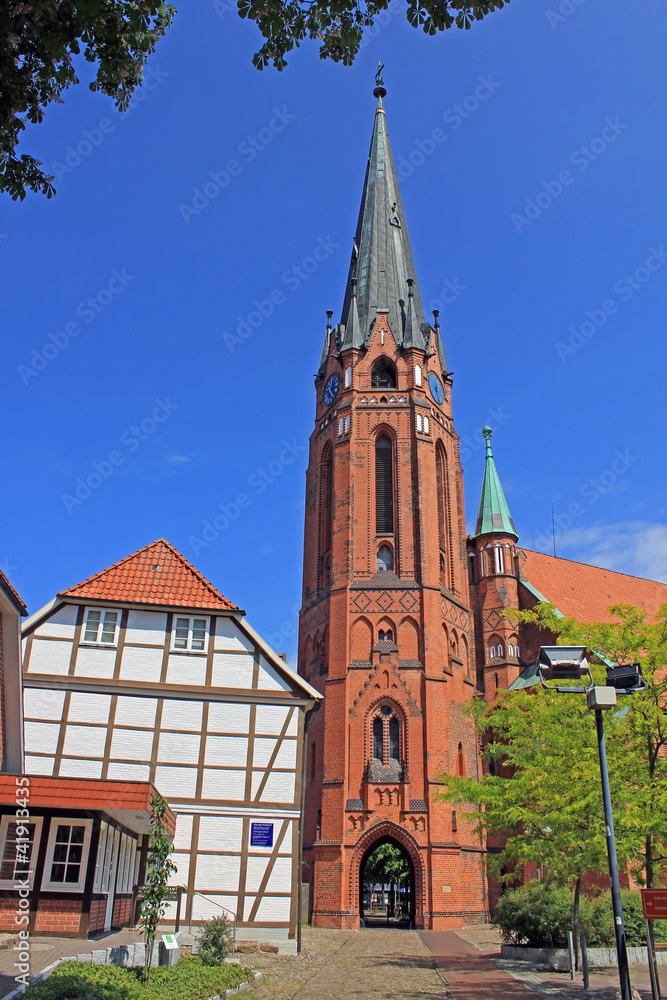 Fototapeta premium St. Marien-Kirche in Winsen/Luhe (Niedersachsen)