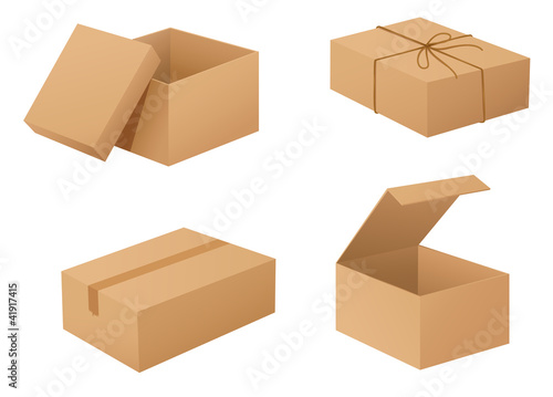Cardboard boxes © GraphicsRF