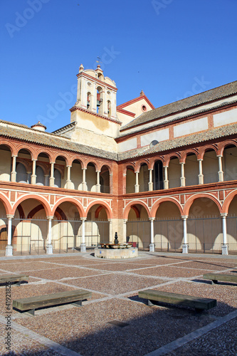 Antiguo claustro de San Pedro el Real en Córdoba - España © LUMA