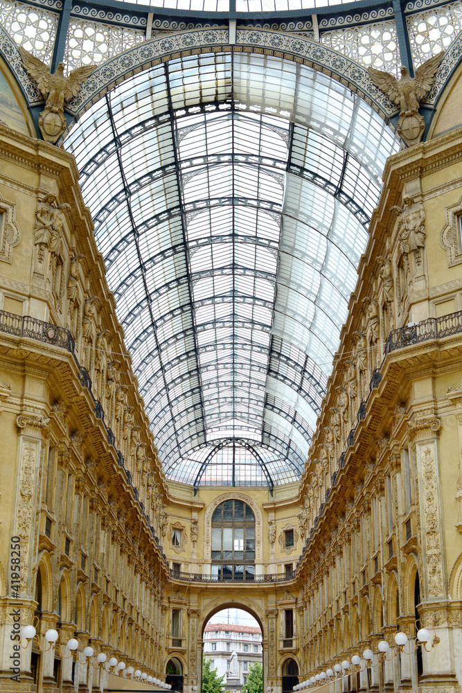Milan, Vittorio Emanuele II Gallery, Italian architecure.
