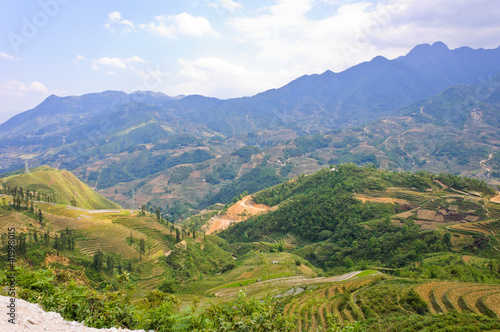 Fototapeta Naklejka Na Ścianę i Meble -  Scenic of mountain rice terraced fields, Vietnam