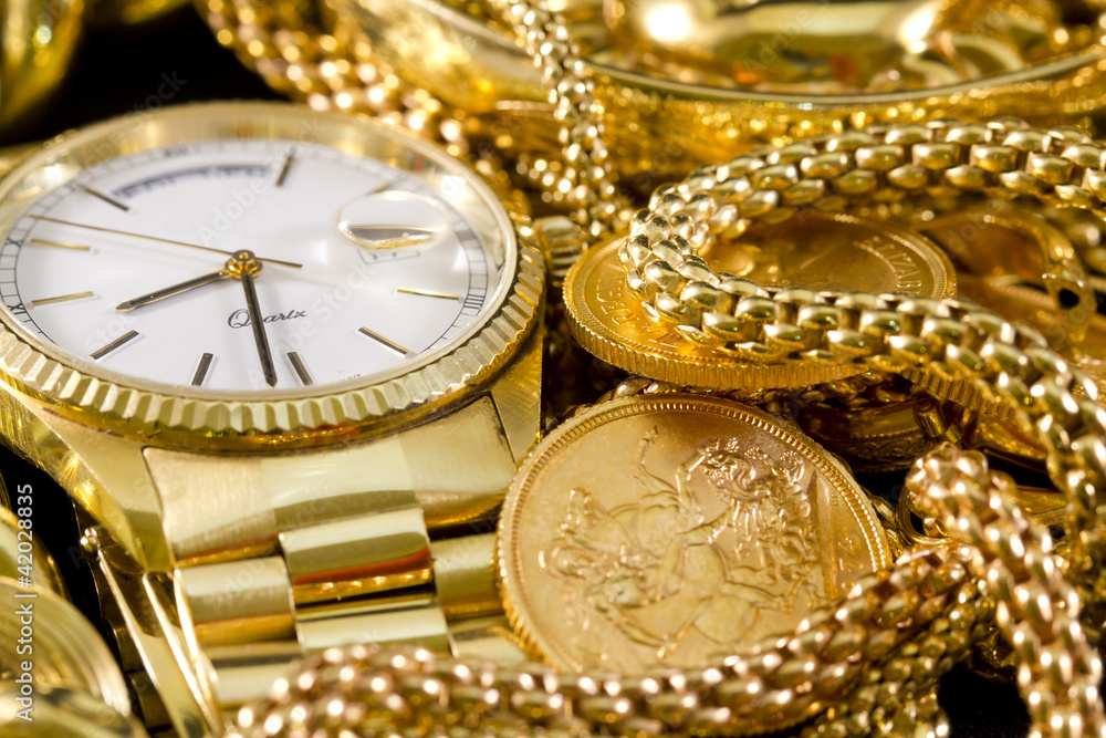 Jewelry, gold, necklaces, rings, bracelets, watch, wealth Jewelry, gold, necklaces, rings, bracelets, watch, wealth