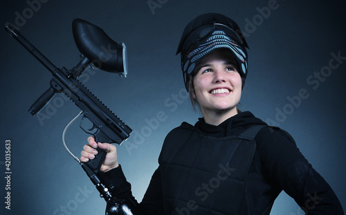 Obraz na płótnie Female Paintball Player