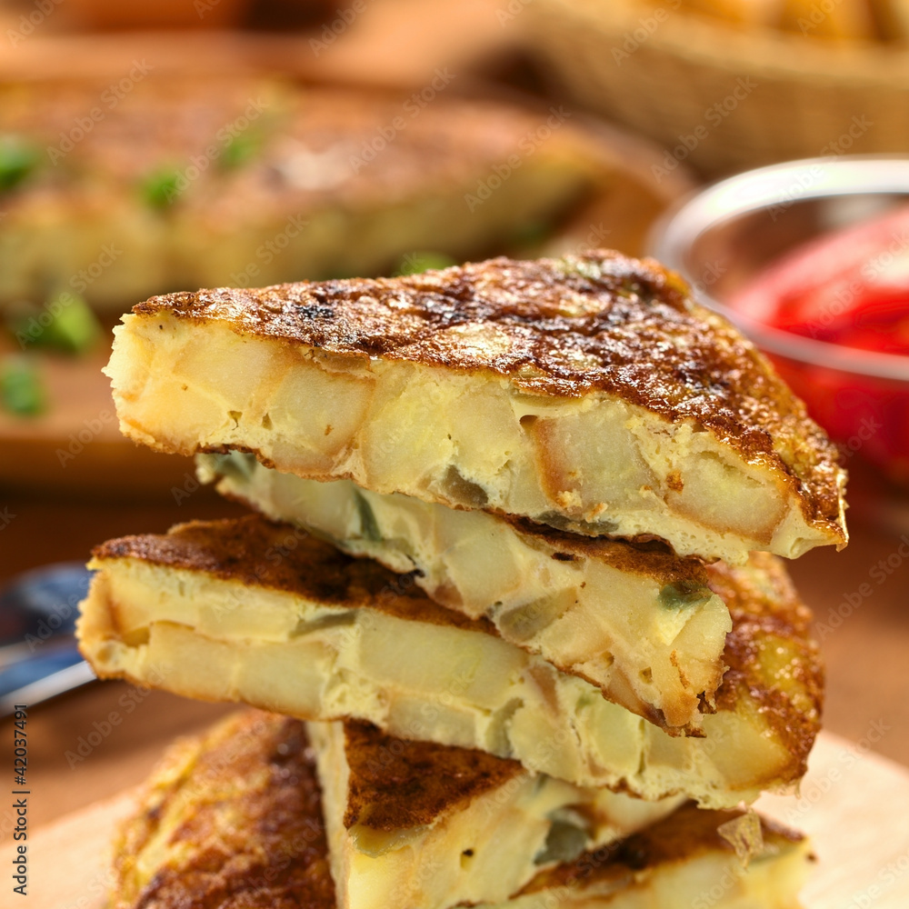Homemade Spanish tortilla (omelette with potato, onion) Homemade Spanish tortilla (omelette with potato, onion)