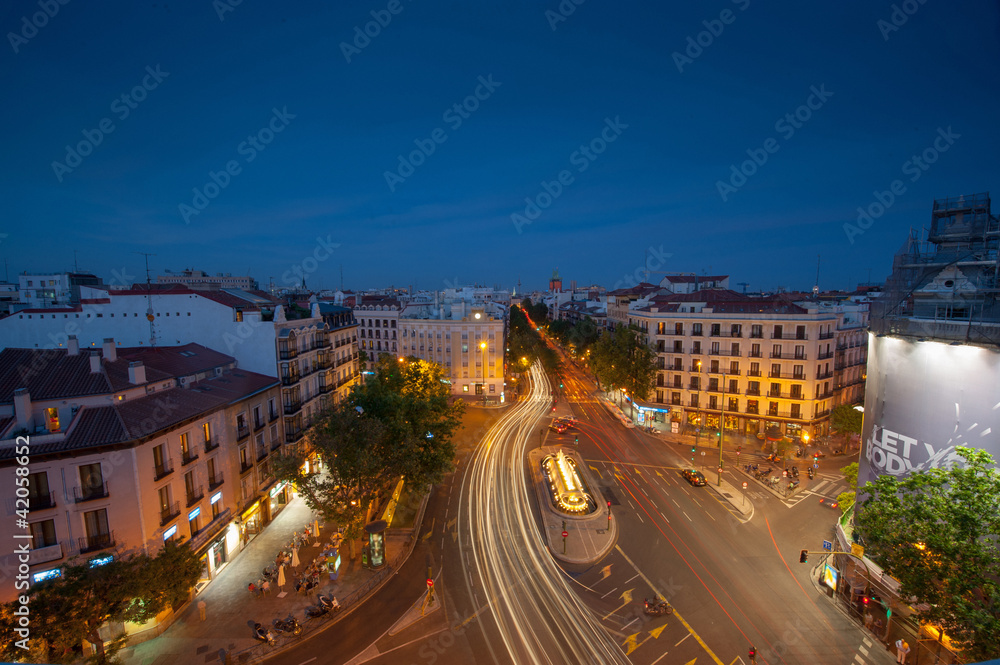 Glta de Bilbao, blue hour