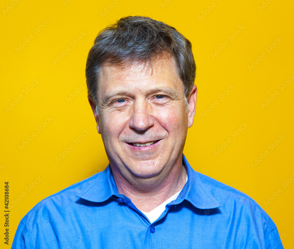 Obraz premium smiling business man