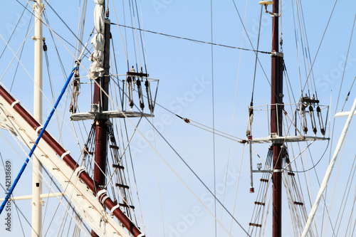 ship masts © Nneirda