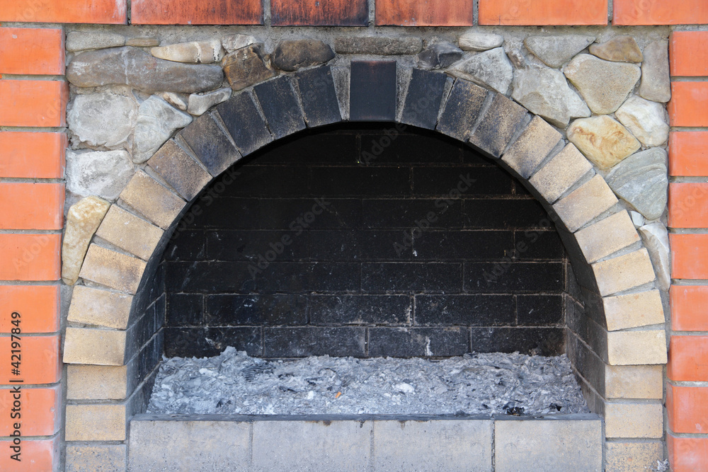 The small brick furnace and soot in it The small brick furnace and soot in it