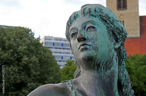 Neptunbrunnen-Detail Berlin Alexanderplatz © philipk76