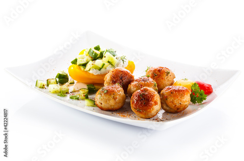 Roasted meatballs and vegetable salad