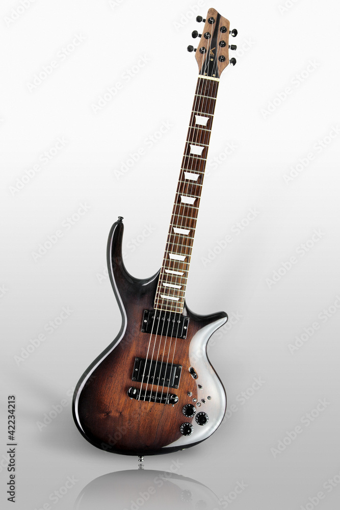 Custom Elektrogitarre - design in brown burst Custom Elektrogitarre - design in brown burst