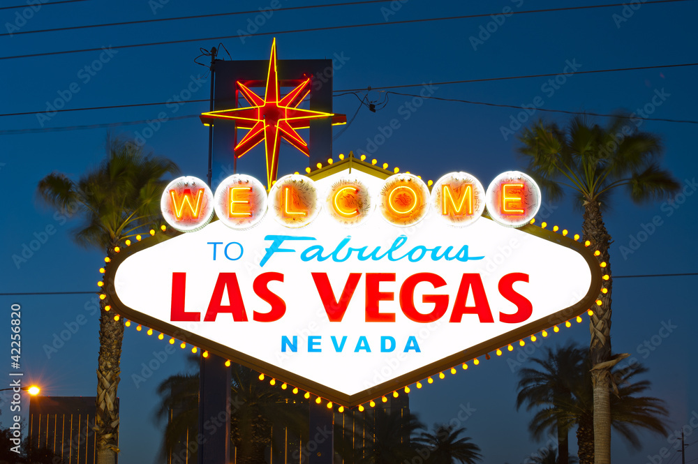 Welcome to Las Vegas Sign at night Welcome to Las Vegas Sign at night
