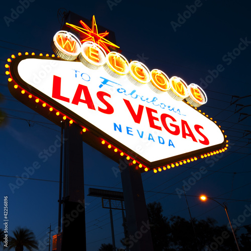 Welcome to Las Vegas Sign at night