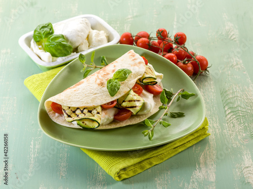 piadina with mozzarella, grilled zucchinis and tomatoes