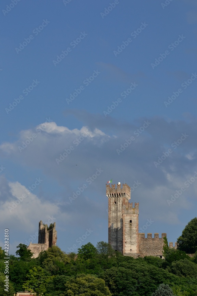 Castello a Borghetto Castello a Borghetto