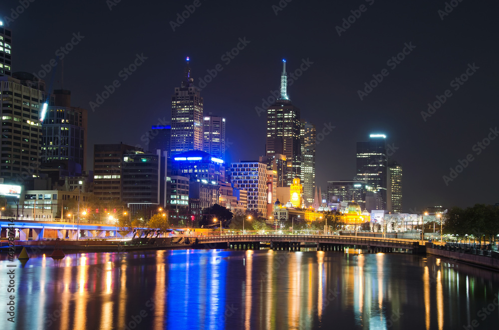 Yarra River, Melbourne City Skyline