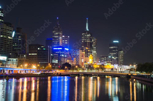 Yarra River, Melbourne City Skyline © Anthony Ngo