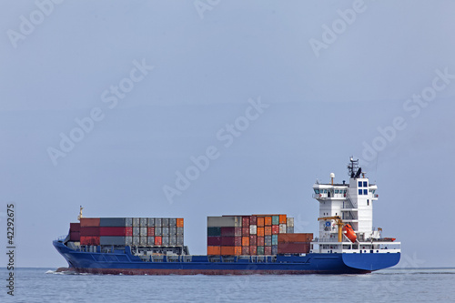 Containerschiff auf der Ostsee vor Kiel