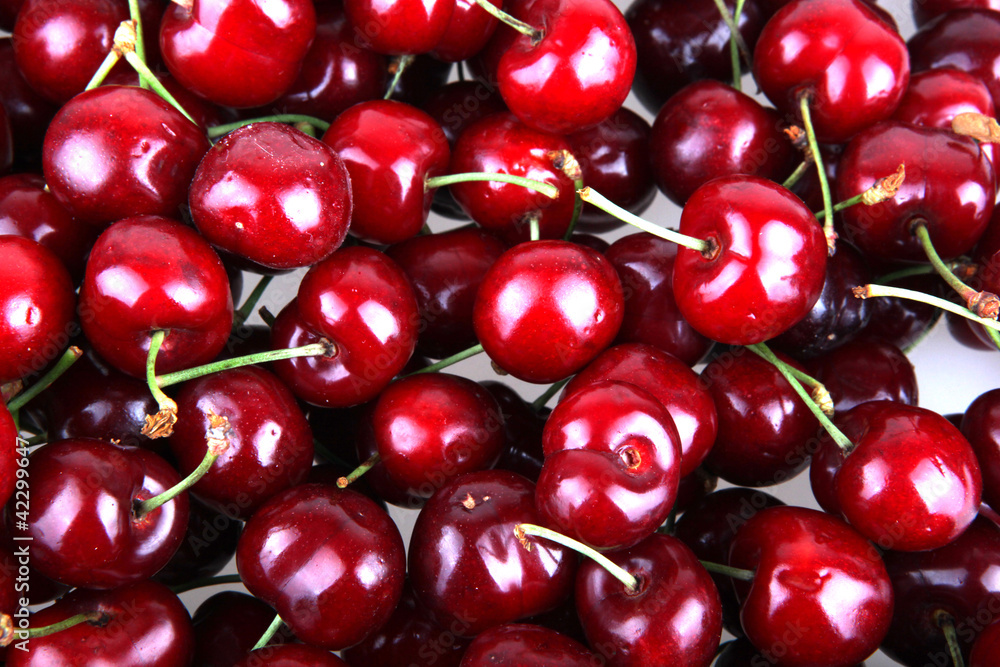 Sweet cherry. Sweet cherry.