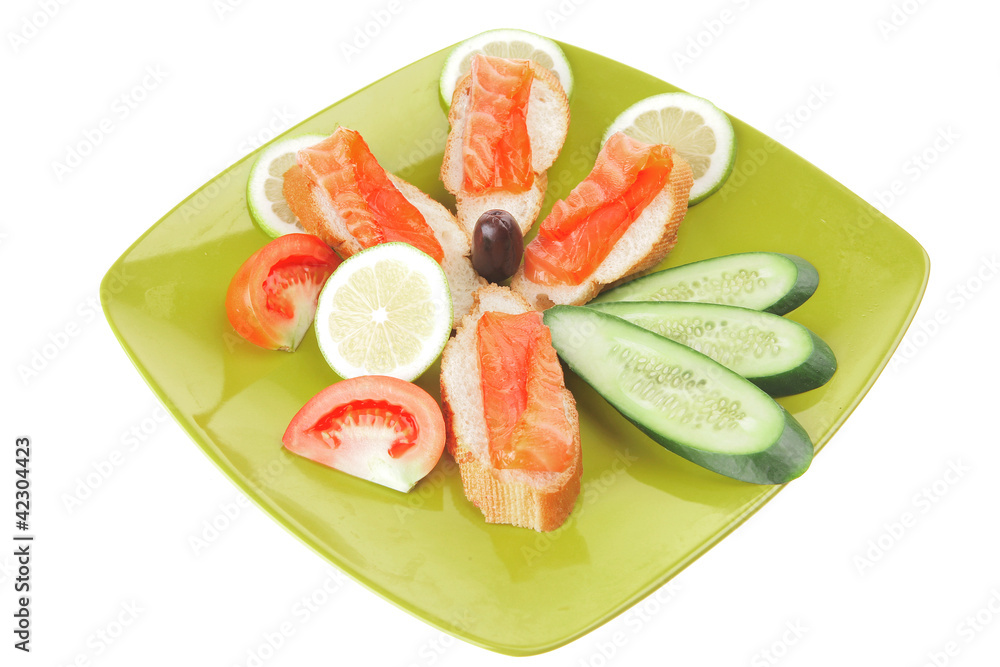 smoked salmon with tomatoes and lemon smoked salmon with tomatoes and lemon