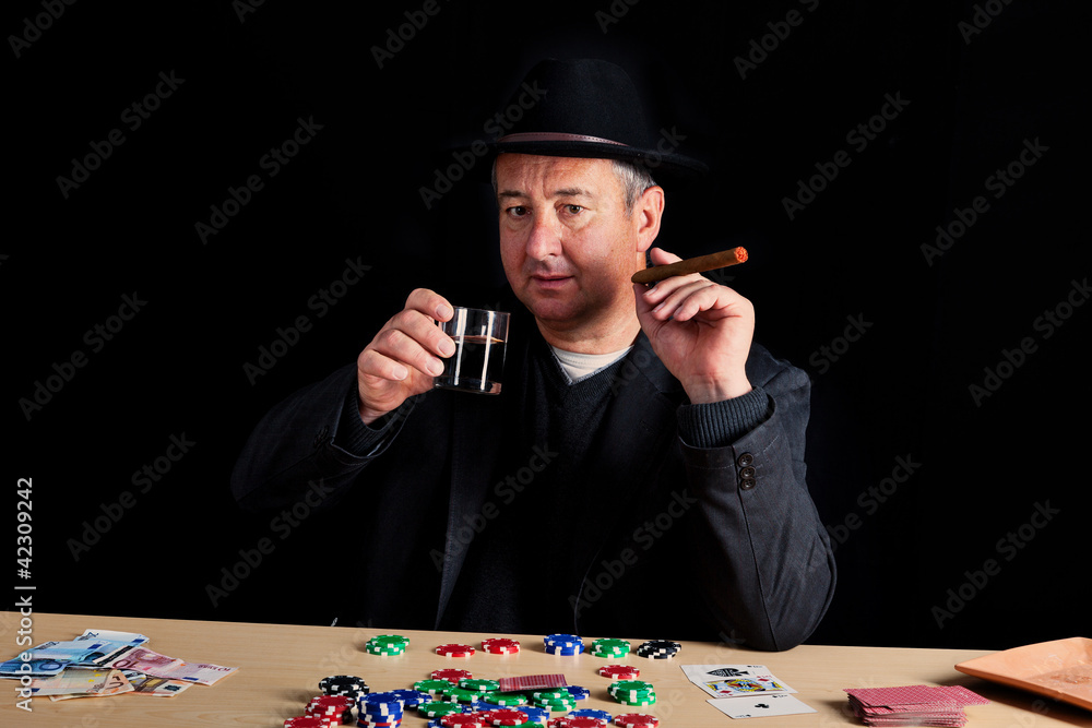 Man at poker - obrazy, fototapety, plakaty 