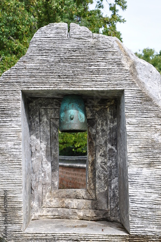 Cloche parc grand blottereau