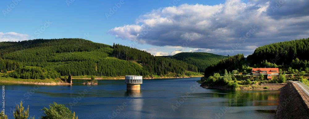 Fototapeta premium Schmalwassertalsperre in Thüringen