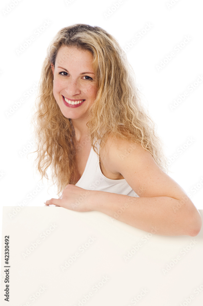 Fototapeta premium Junge Frau präsentiert