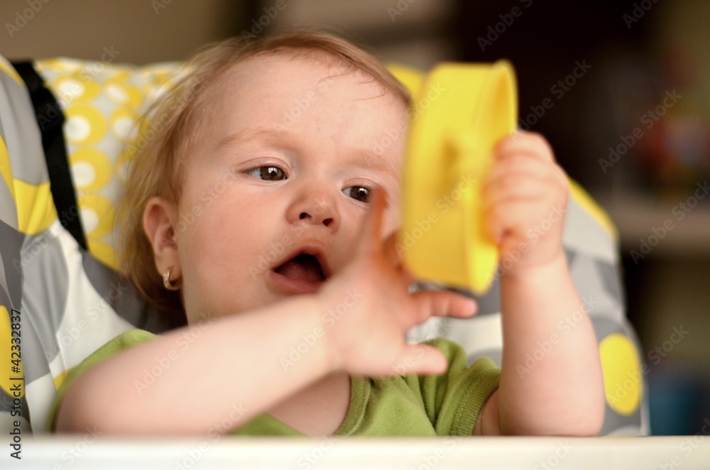 bébé jouant bébé jouant